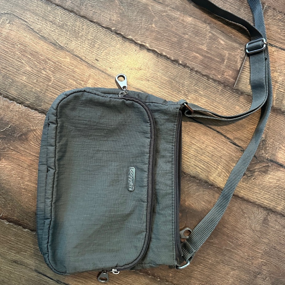 Grey Baggallini Joey Large Crossbody